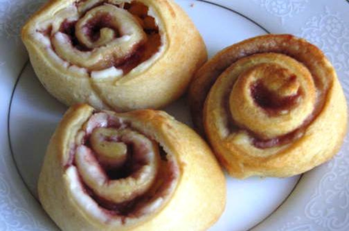 Cranberry Cream Cheese Pinwheels_image