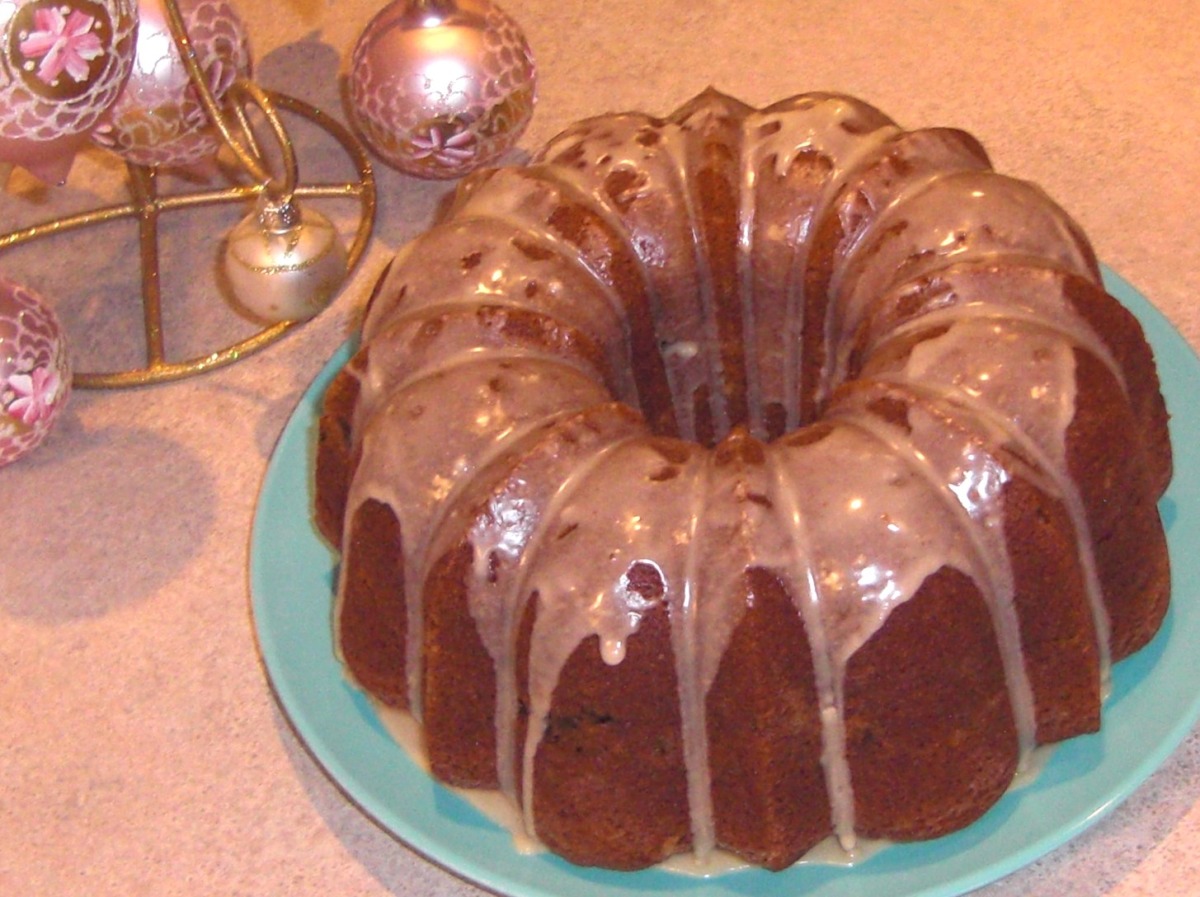 Golden Eggnog Cake