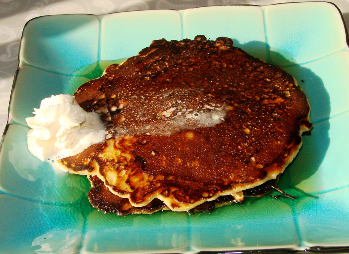 Cinnamon Apple Pancakes