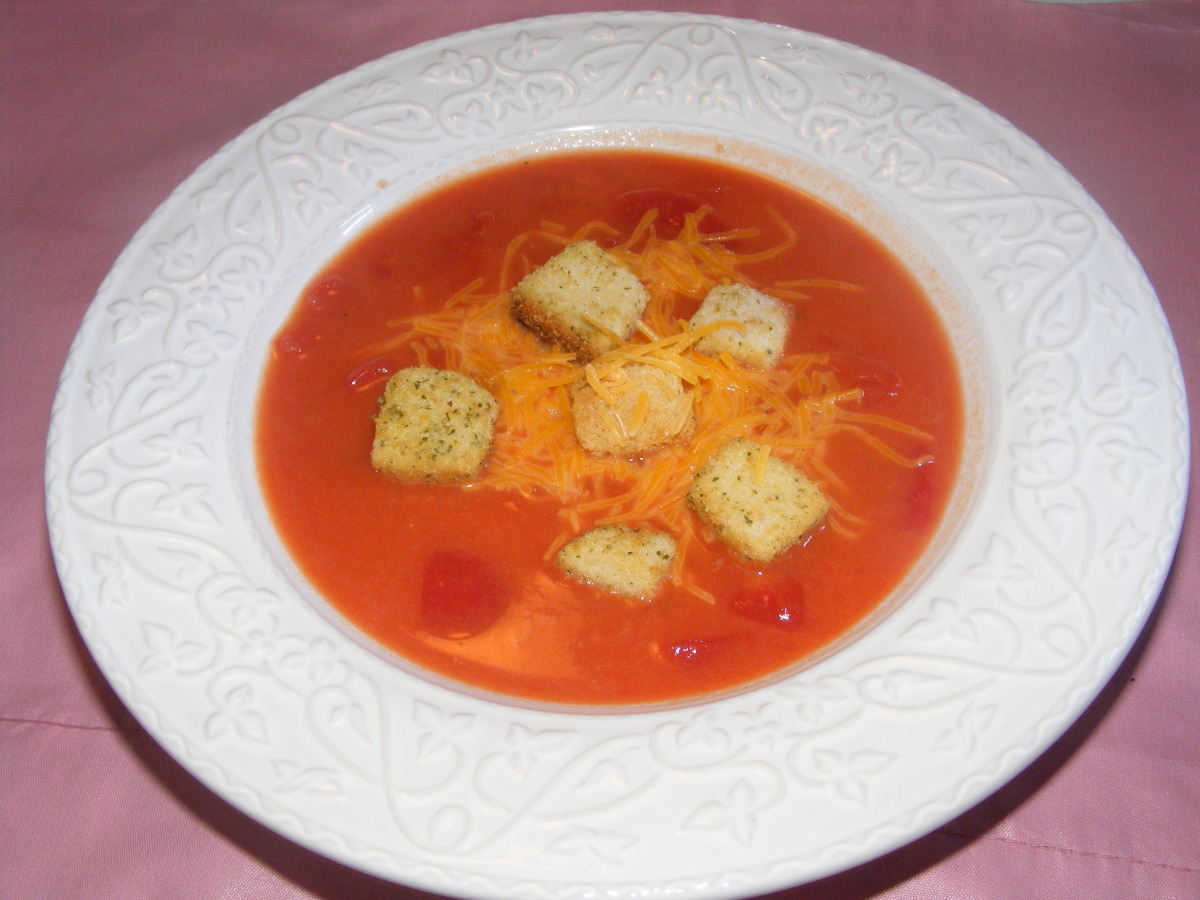 Creamy Tomato Cheese Soup With Croutons