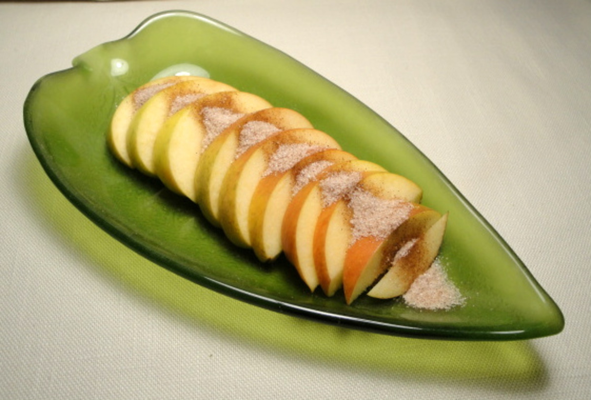Apple Slices With Cinnamon Sugar