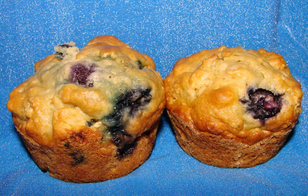 Oatmeal-Blueberry Muffins image