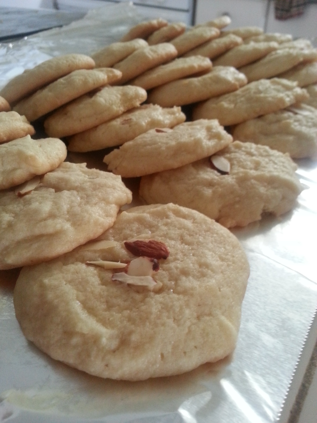 Simple Chinese Almond Cookies Recipes recipe