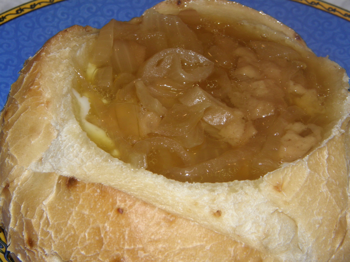 Old-Fashioned Crock Pot Onion Soup image
