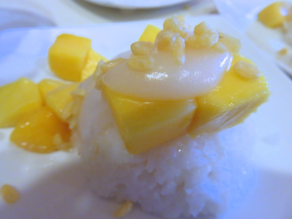 Thai Sticky Rice With Mangoes image