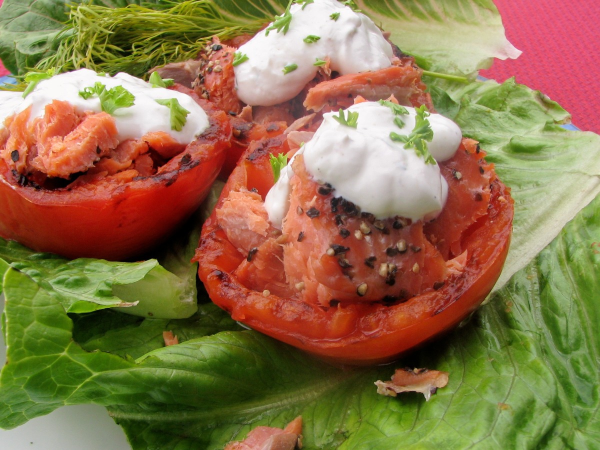 Grilled (Broiled) Tomatoes With Smoked Salmon