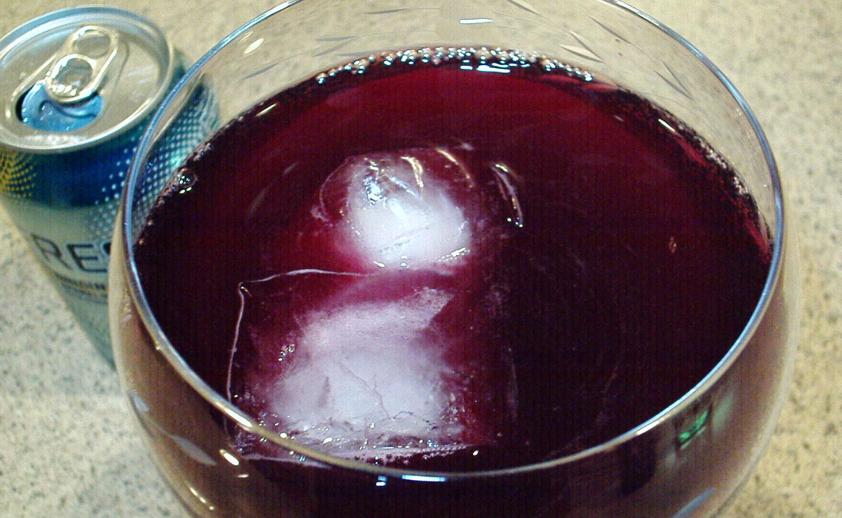 Wine Spritzer image