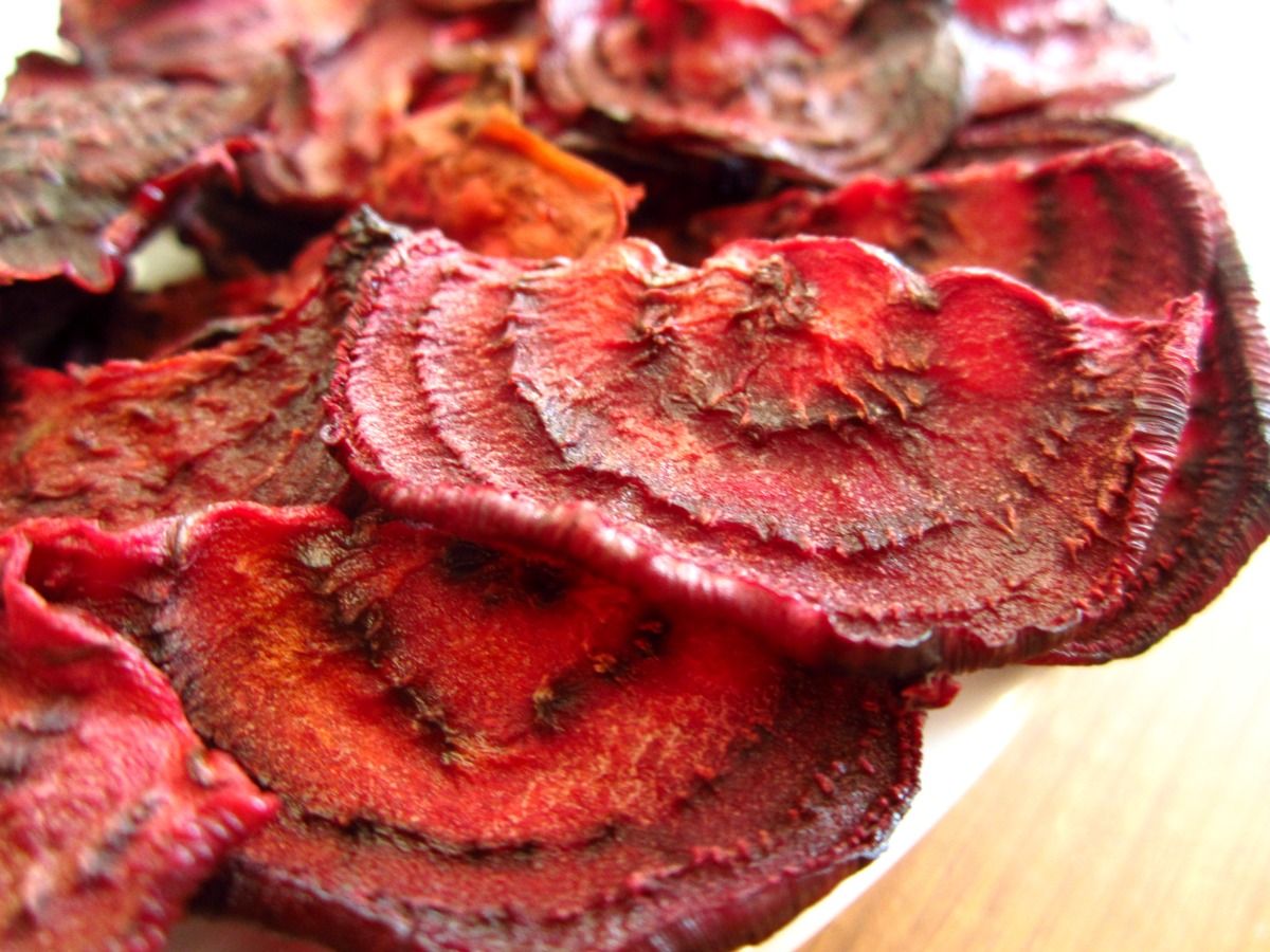 Unfried Crispy Baked Beet Chips (Low Fat)-image