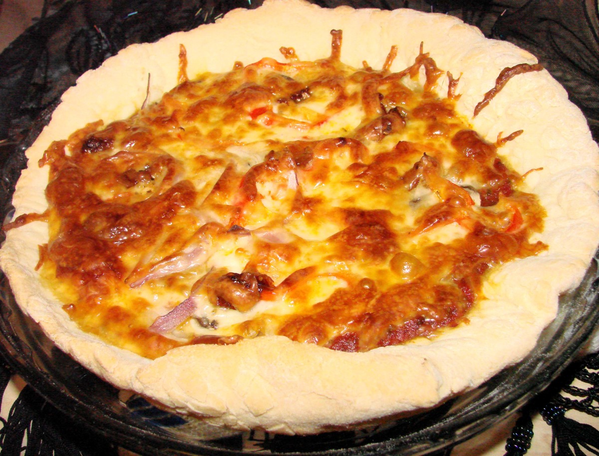 Chicago-Style Butter and Garlic Pizza Crust image