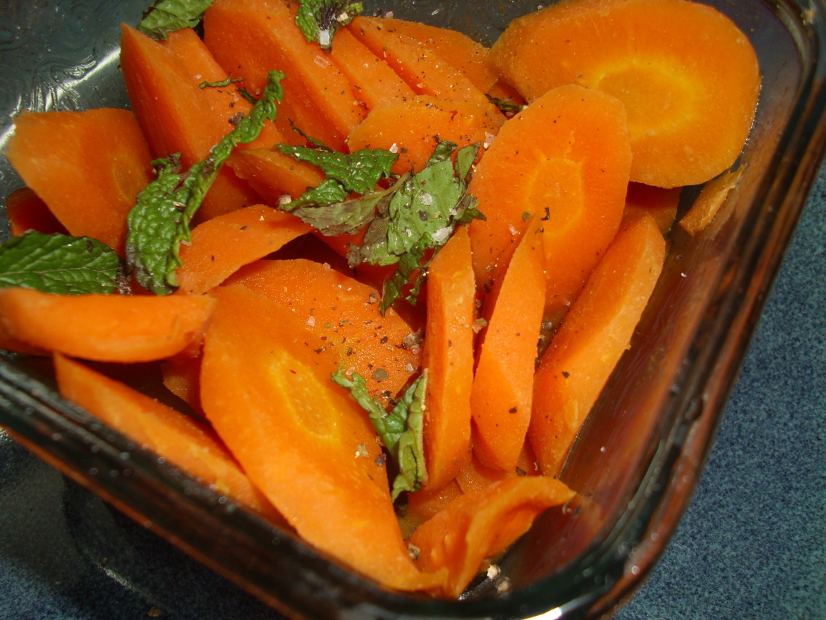 Quick Steamed Carrots image