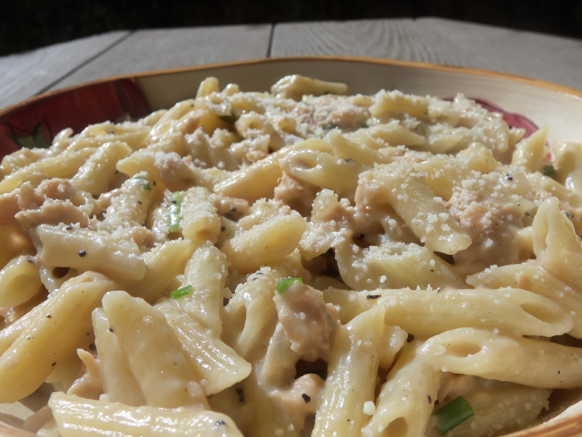 Linguine With Salmon and Chives