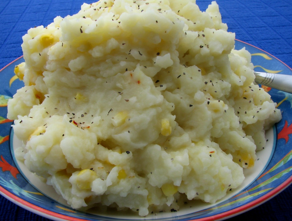 Garlic Mashed Potatoes With Corn image