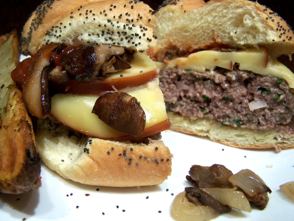 Gouda Cheeseburgers