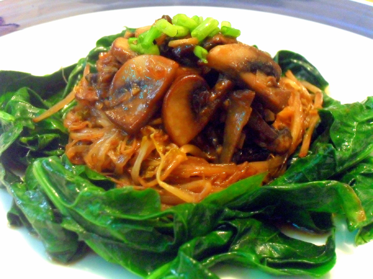 Sauteed Bean Sprouts and Spinach image