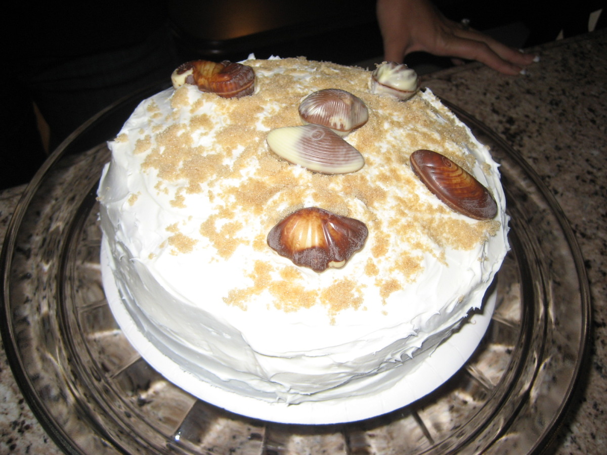 Graham Cracker Cake With Buttercream Frosting