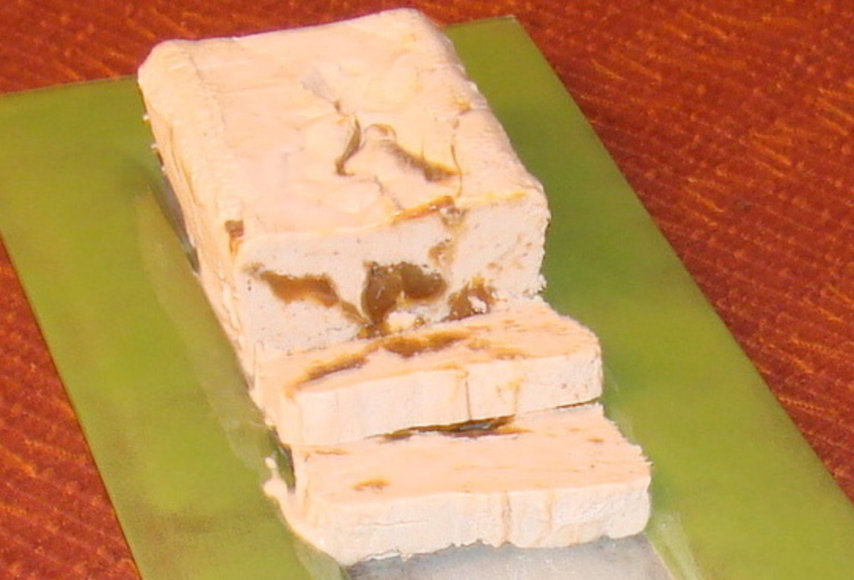 Banana Ice Cream With Dulce De Leche Surprise