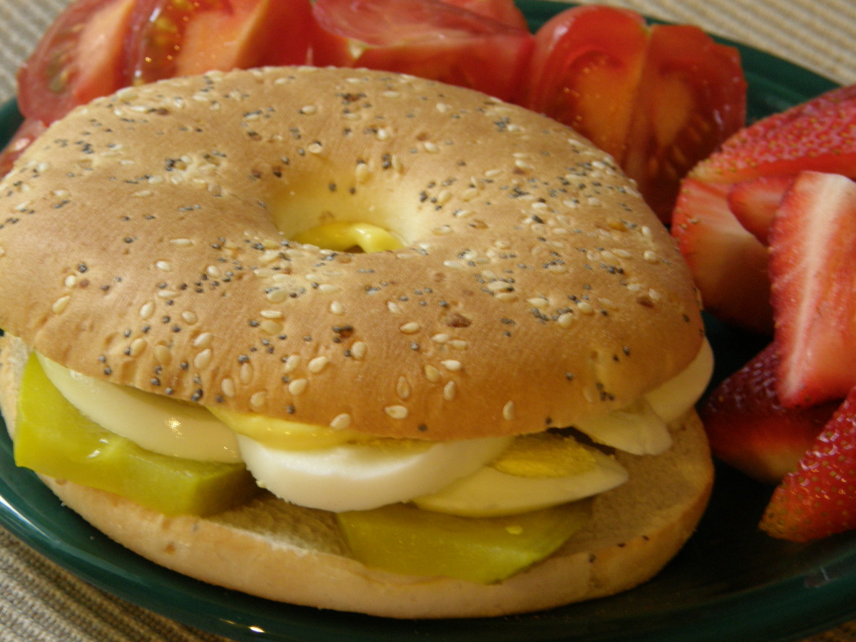 Easy Deviled Egg Sandwiches