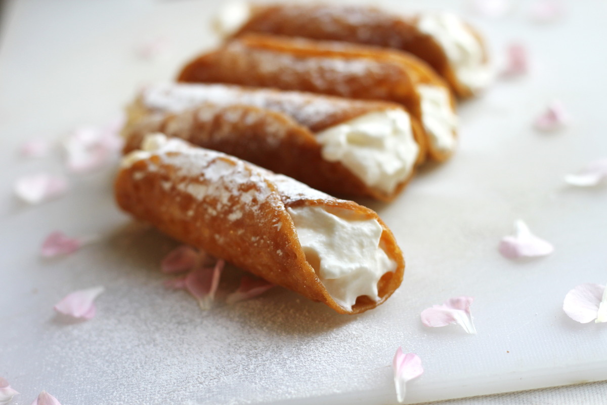 Cannoli Shells and Ricotta Cream Filling Recipe - Food.com