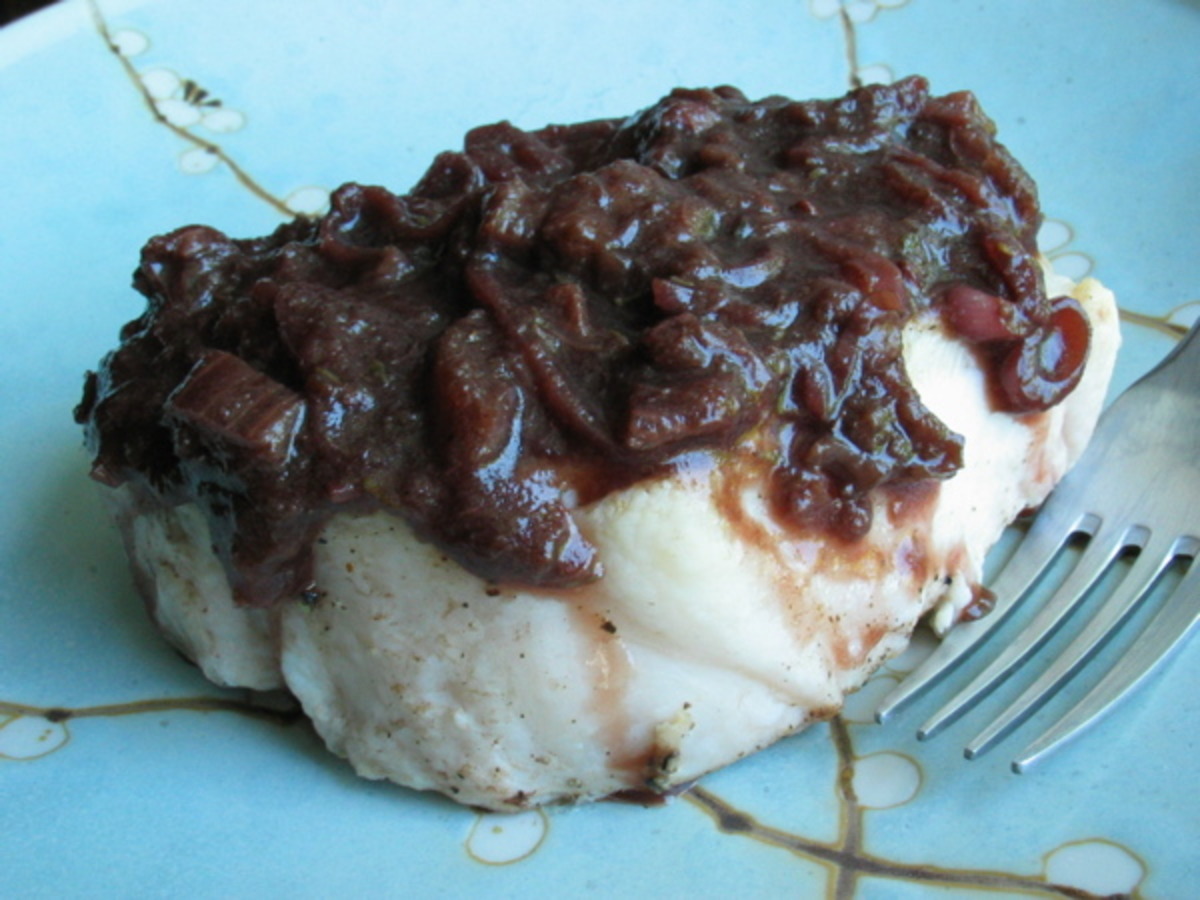 Pork Chops With Rhubarb Compote_image