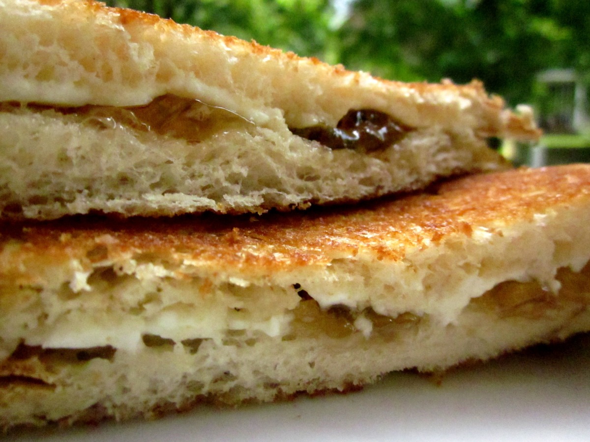Grilled Cream Cheese Sandwich