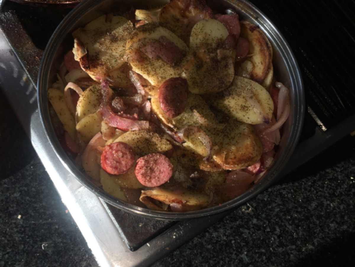 Fried Potatoes With Onion and Kielbasa