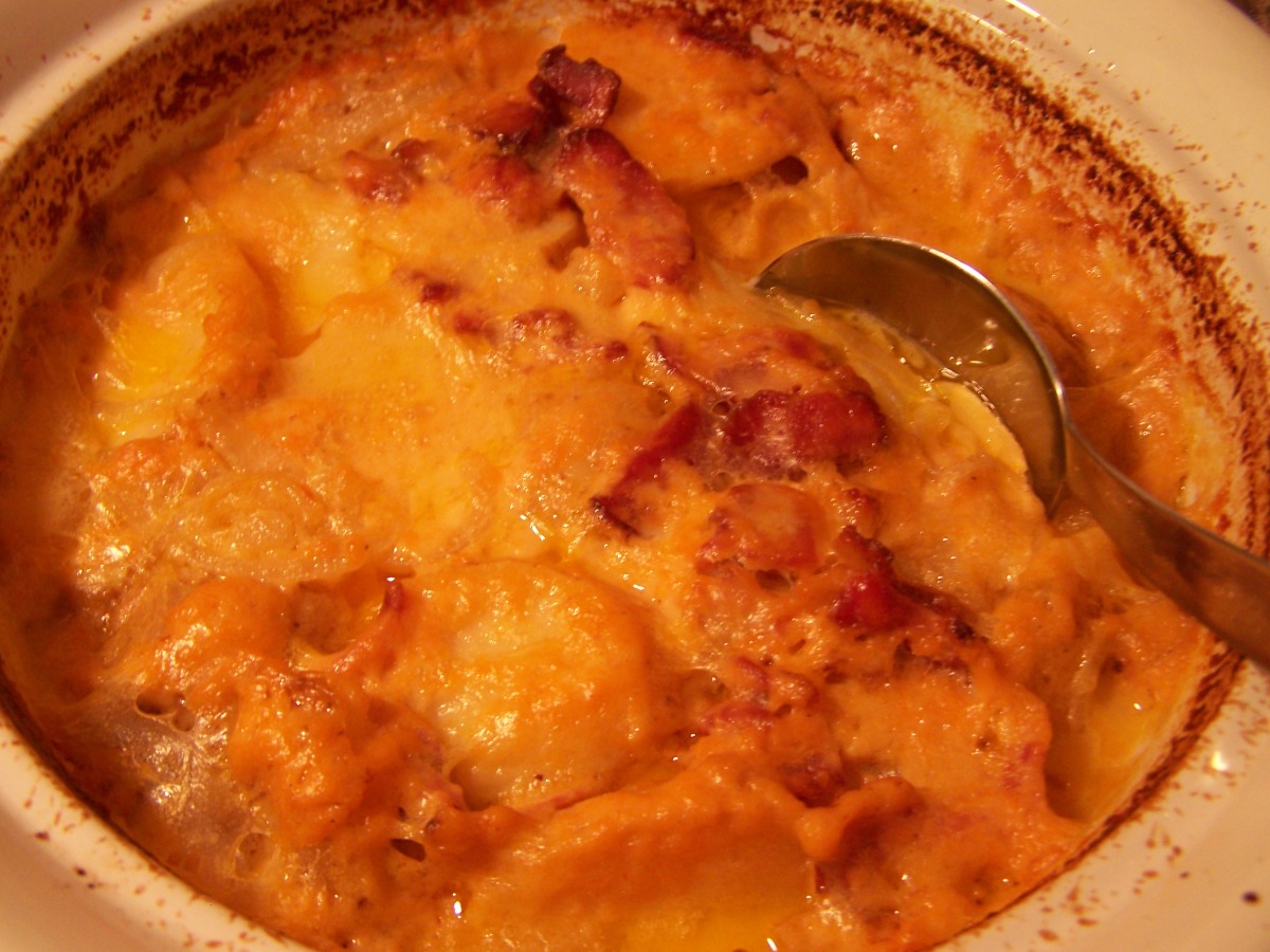 Cheesy Scalloped Potatoes and Bacon Recipe - Food.com