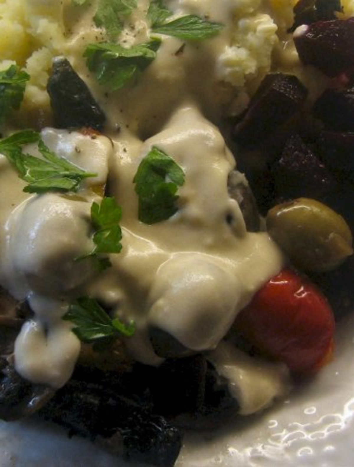 Chicken With Green Olives