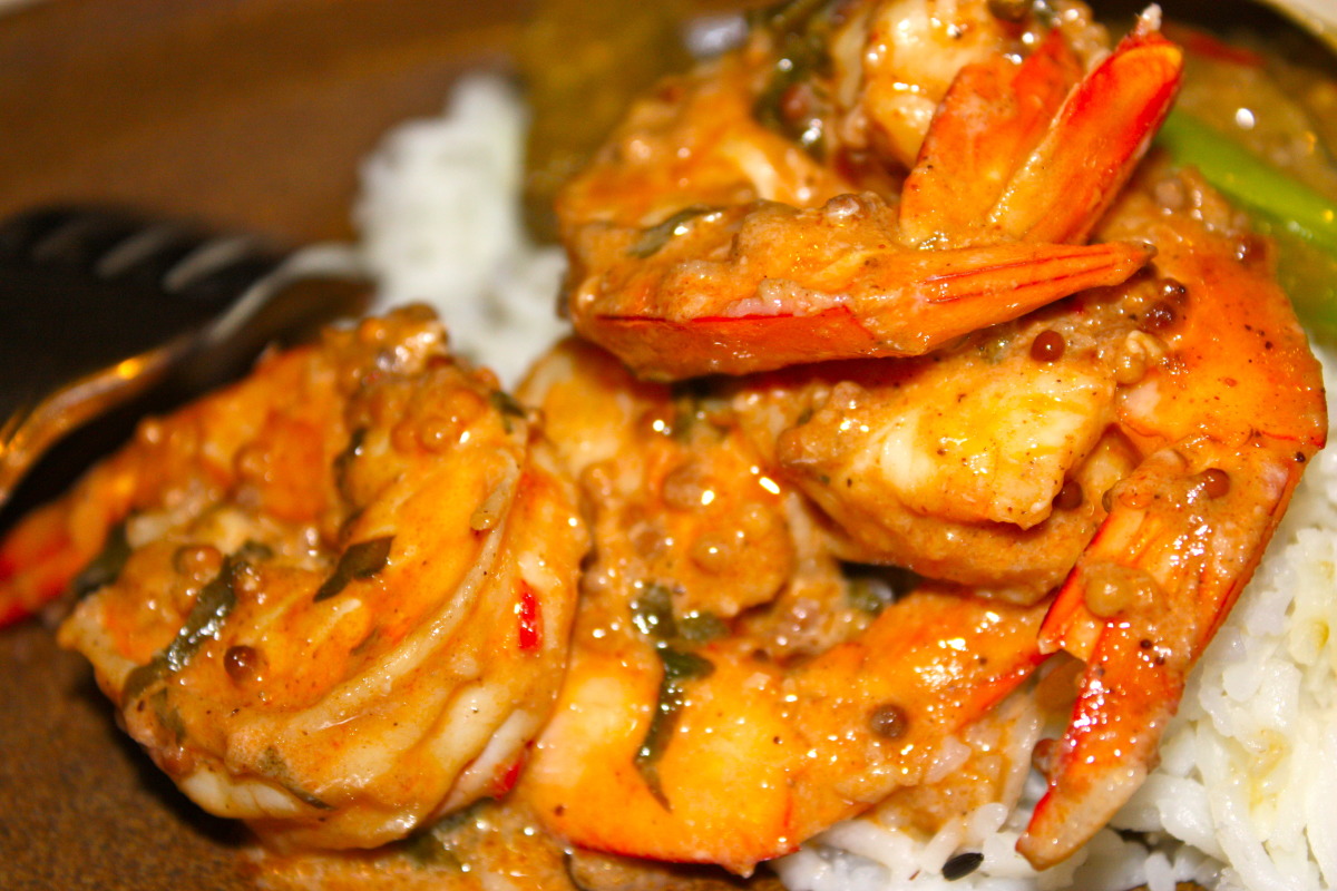 Stir-Fried Shrimp in Aromatic Tomato Cream Sauce image