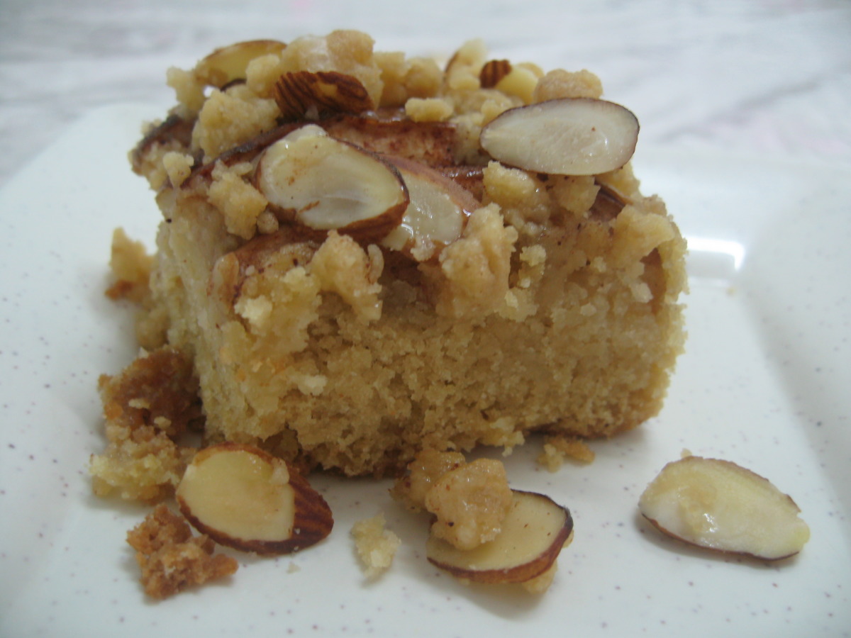 Apple Streusel Cake