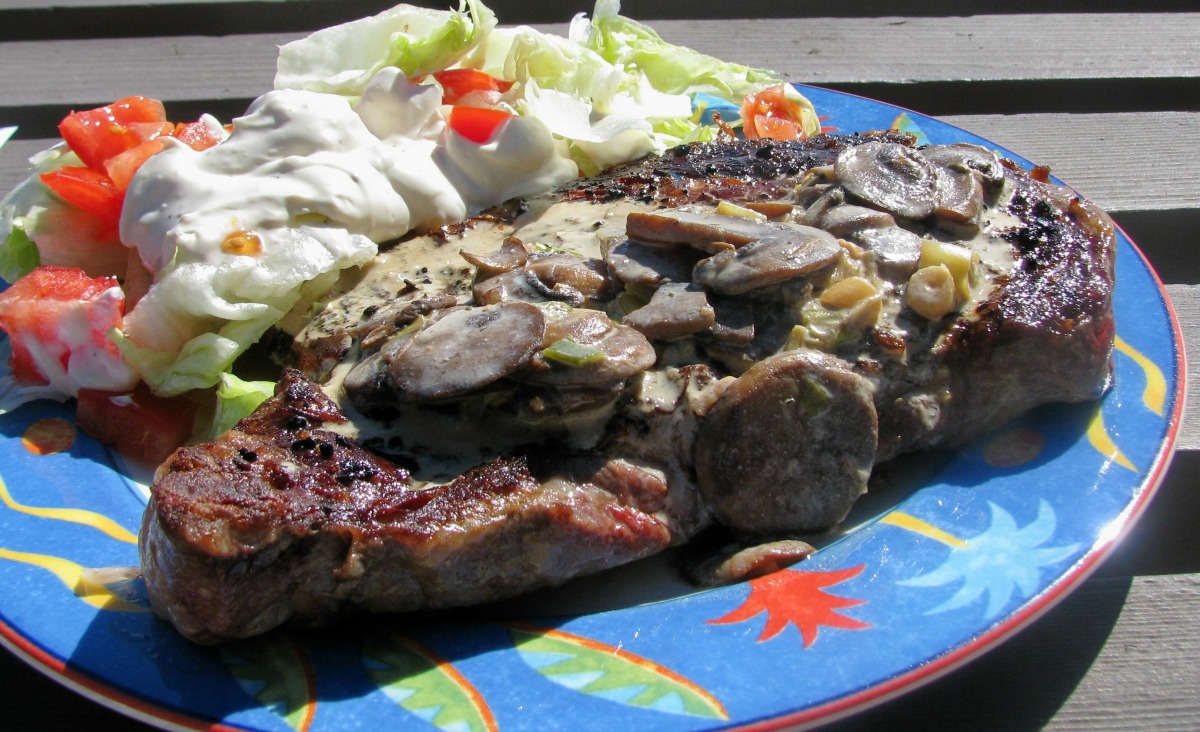 RibEye Steak with Horseradish and Mushroom Cream Recipe