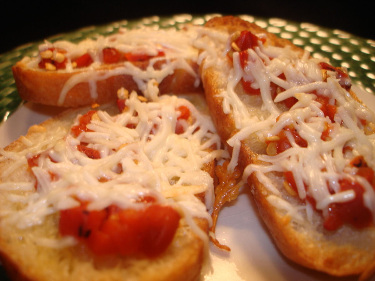Roasted Red Pepper Toasts