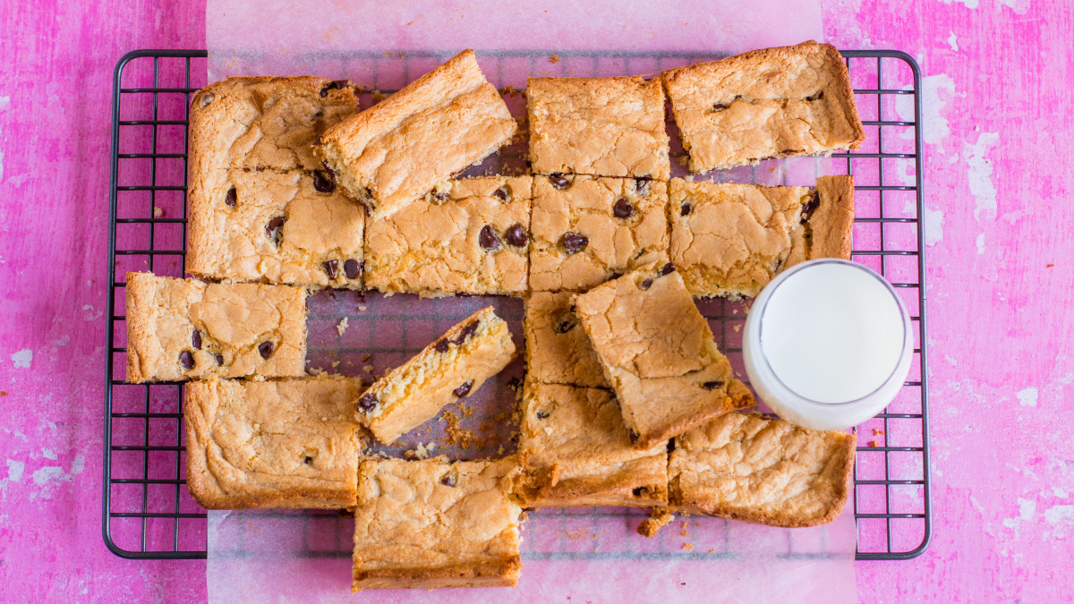 Cheryl S Bar Cookies From A White Cake Mix Weight Watchers 4 Recipe Food Com