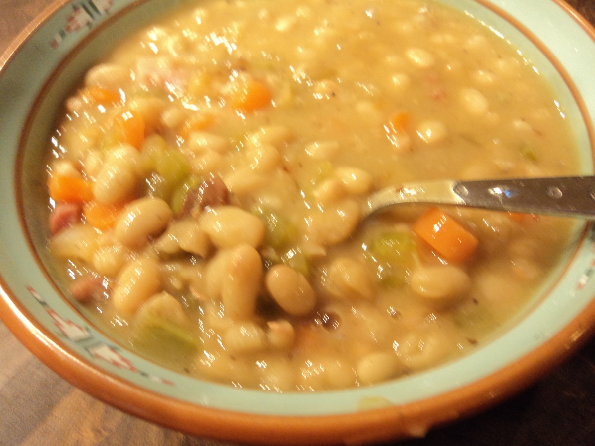 Old fashioned shop navy bean soup