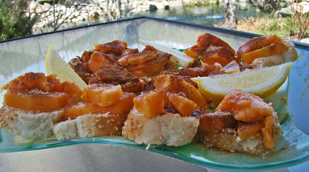 Papaya Canapes