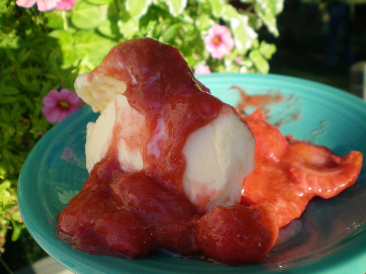 Rhubarb and Strawberry Compote image