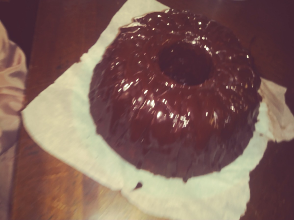 Chocolate Glaze for Cakes (That Hardens) image