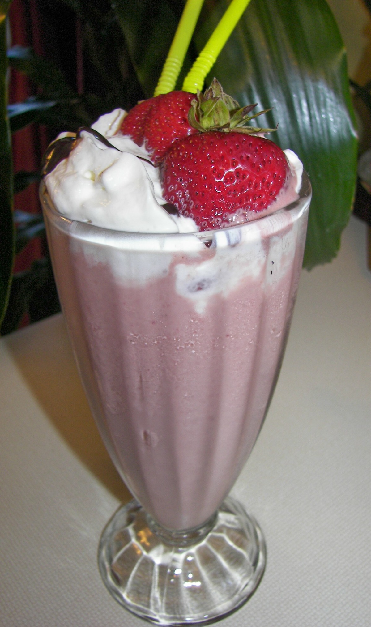 Chocolate Banana Strawberry Milk Shake_image