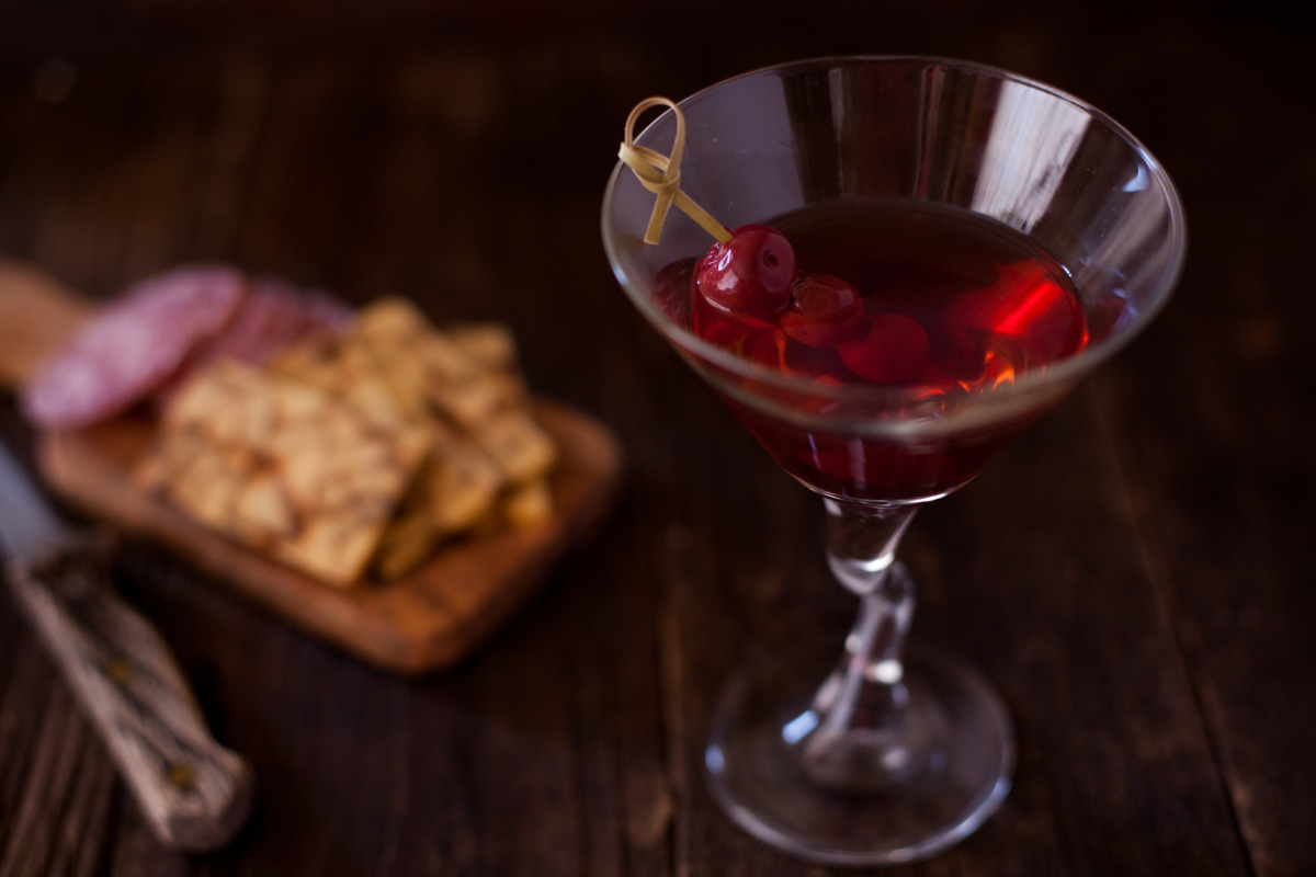 Bourbon Manhattan - a Classic Cocktail_image