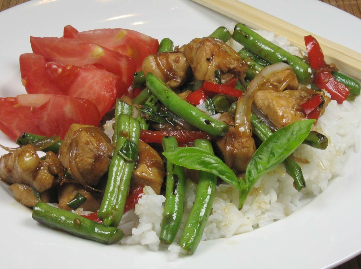 Thai basil chicken (pad kra pao) by Food.com