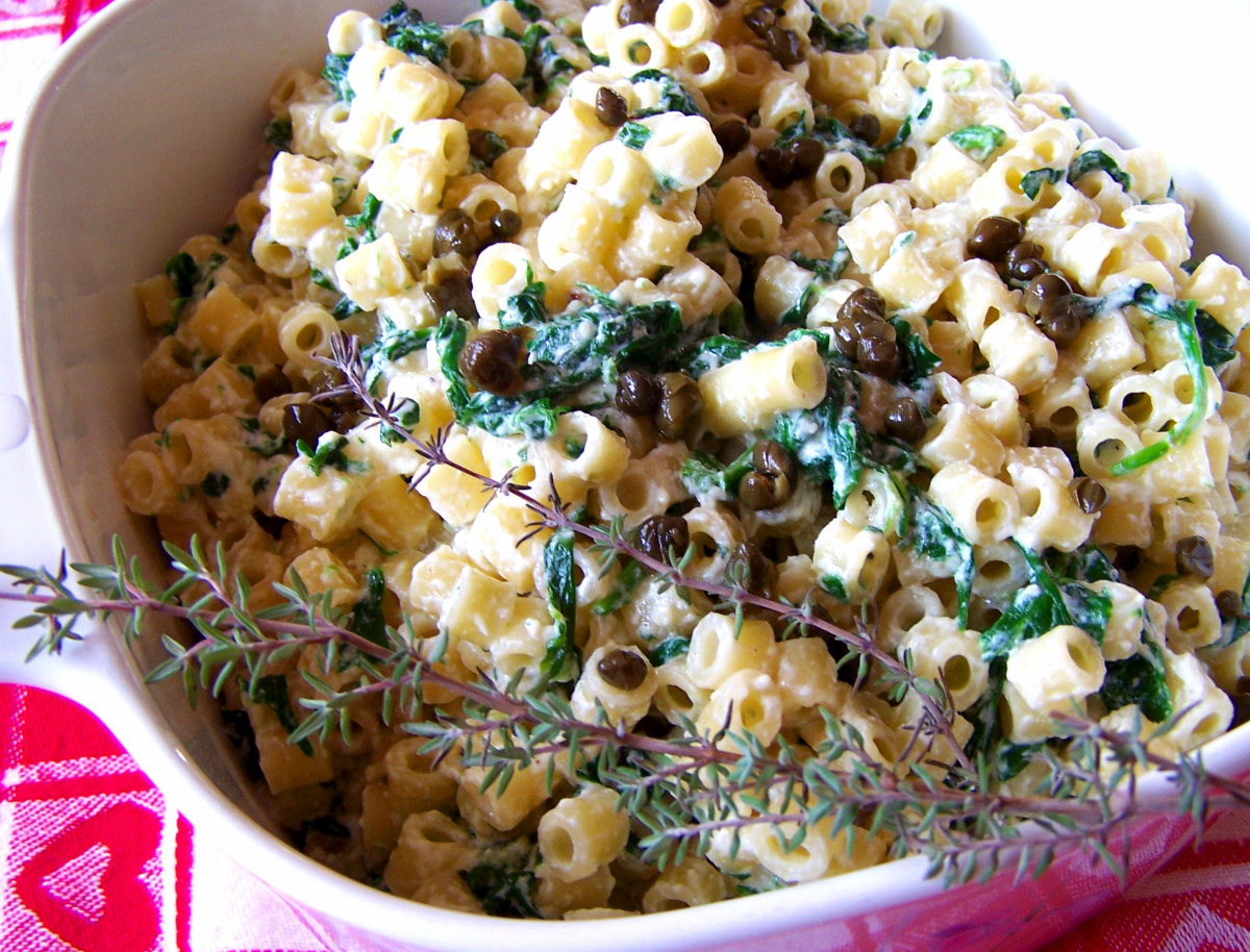 Rachael Ray's Creamy Pasta With Spinach and Fried Capers_image