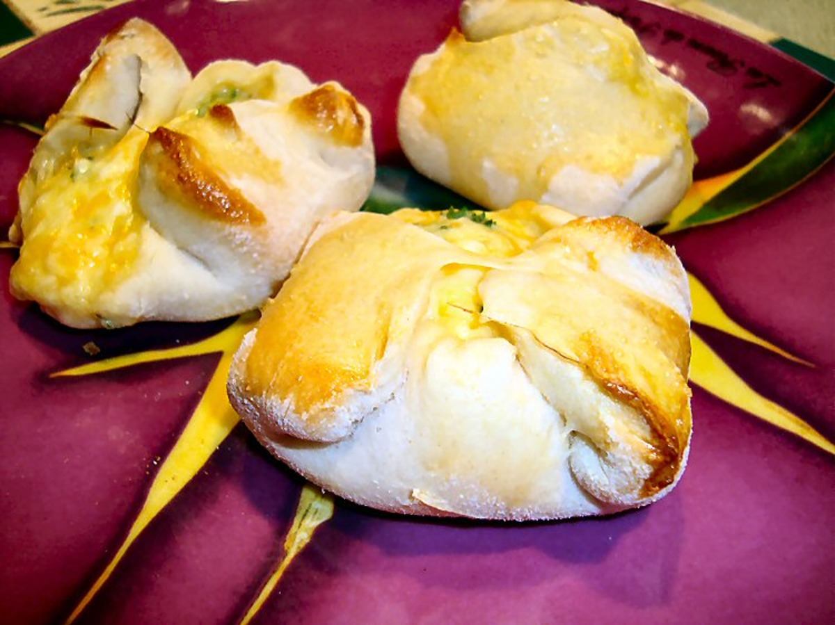 Quick Kalitsounia (Feta Cheese Rolls)