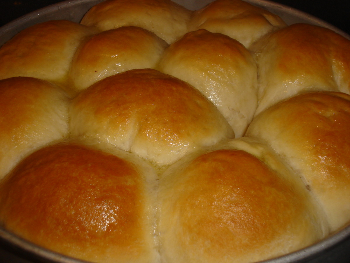Feather Bread  (Bread Maker - for Bread - Rolls - and Buns.)-image