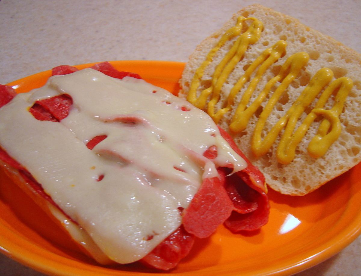 Papa's Steamed Corned Beef Sandwiches