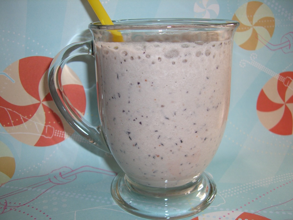 Banana Honey Blueberry Smoothie With Added Fibre