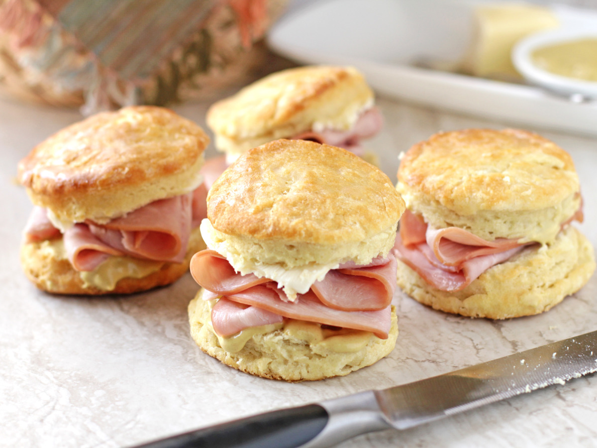 Country Ham on Biscuits_image