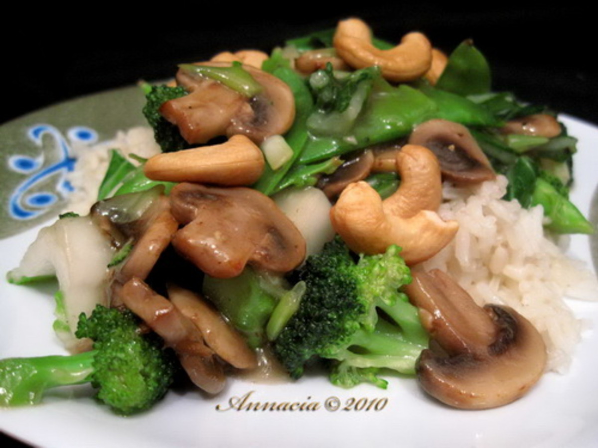 Broccoli Cashew Stir-Fry