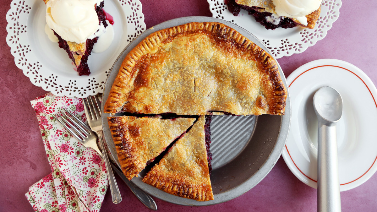 Best Blackberry Pie