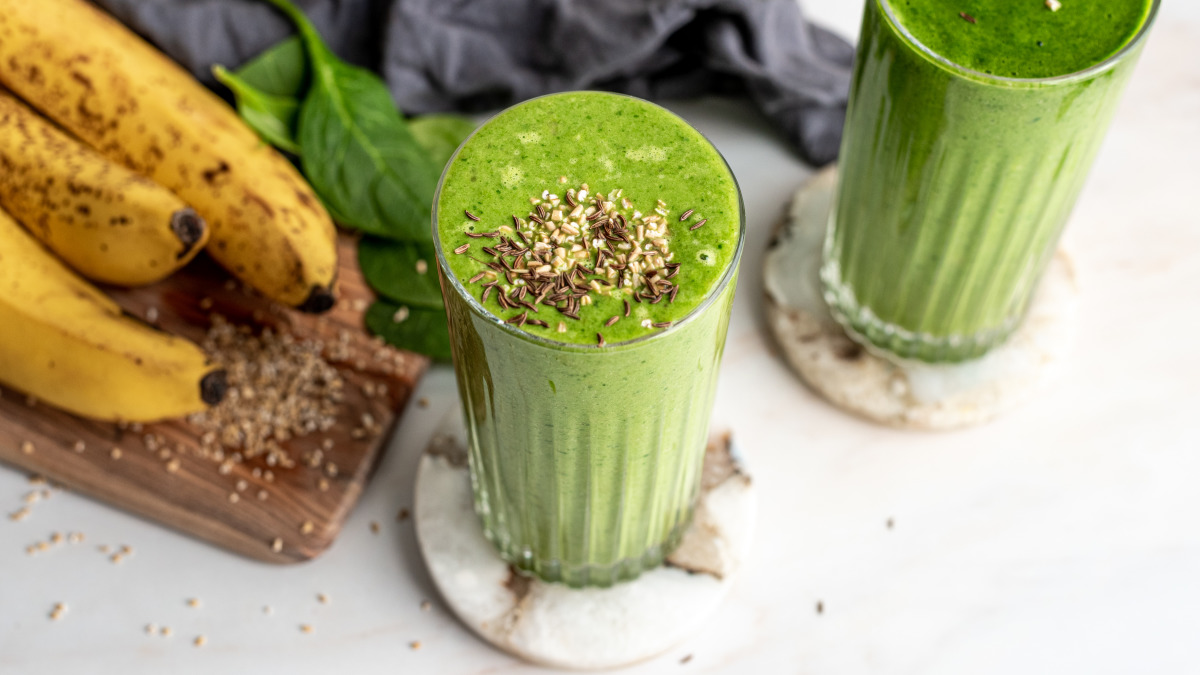 Green Smoothie Recipe  The Mediterranean Dish