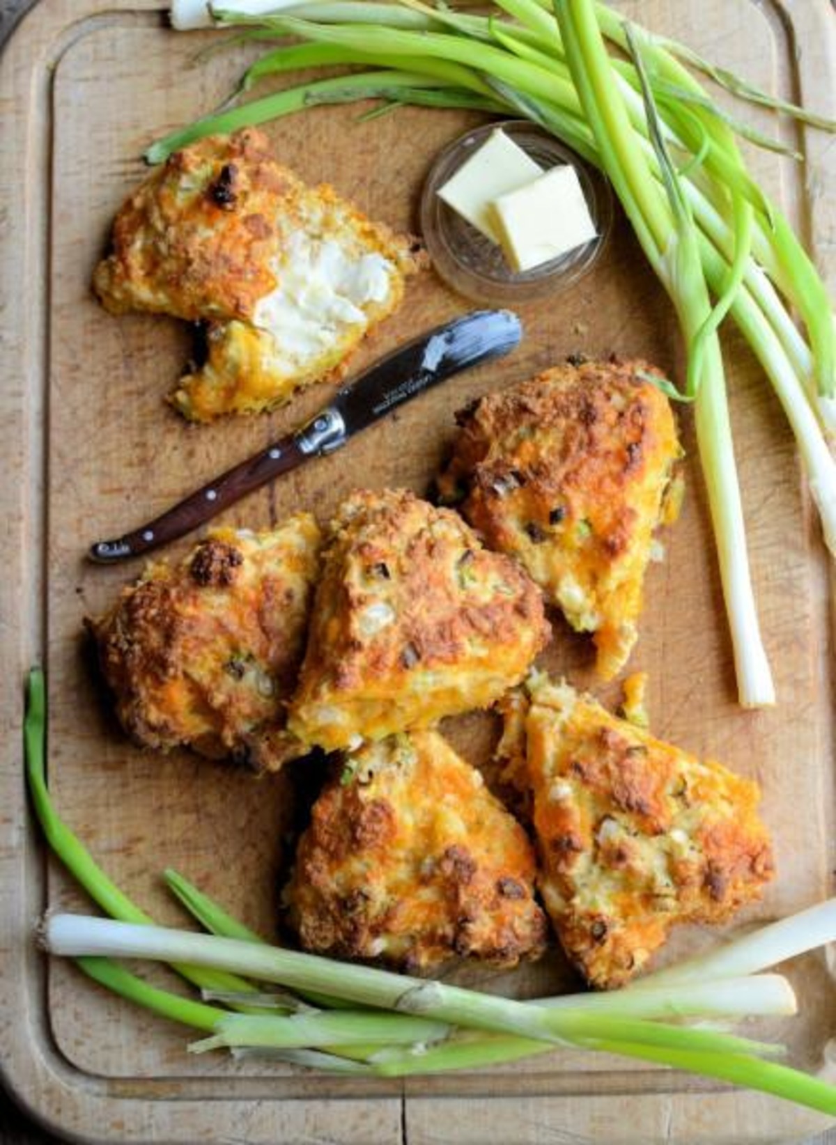 Scottish Cheddar Cheese and Spring Onion Tea-Time Scones_image