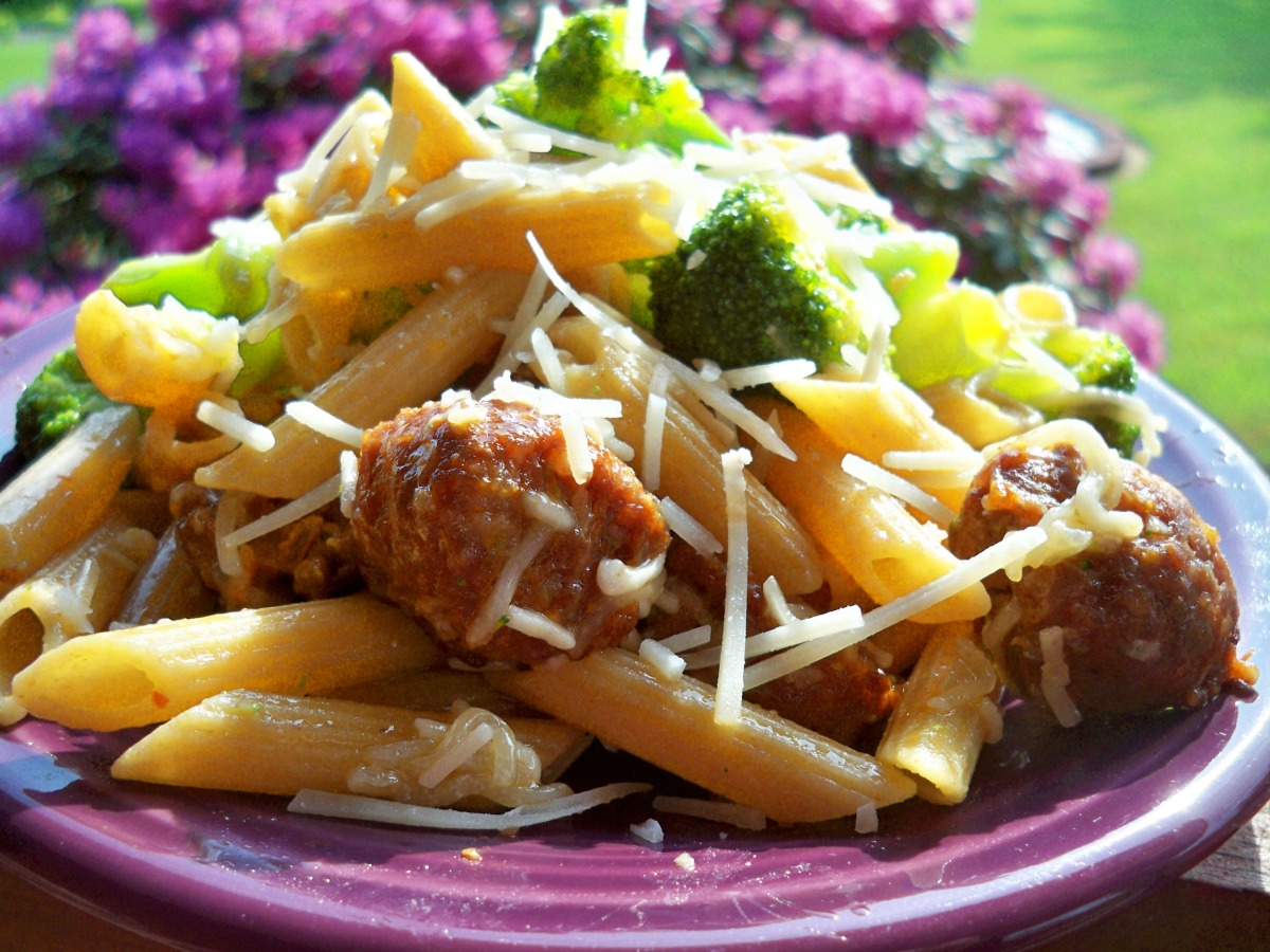Sweet Italian Sausage With Penne Pasta_image